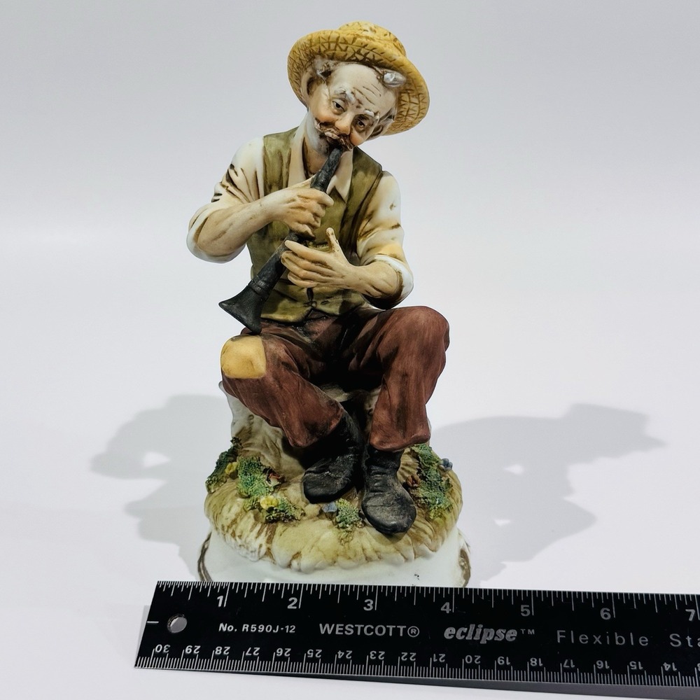 Vintage Napcoware Hand Painted Porcelain Figurine #9477 Old Man Playing Music - Picture 7 of 8